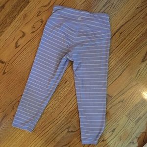 Athleta cropped striped legging!!